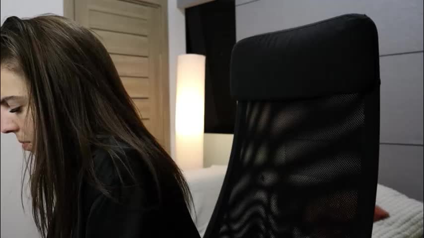 littlestellaspark Cam Model Chat February 1, 2026