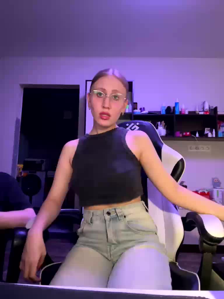 Durnaya_kis Cam Model Chat February 2, 2026