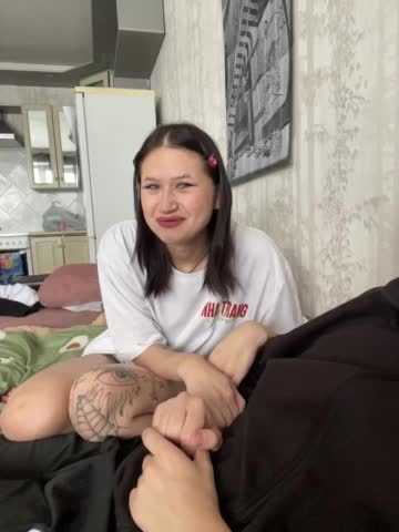 _the-secret-room_ Cam Model Chat February 2, 2026