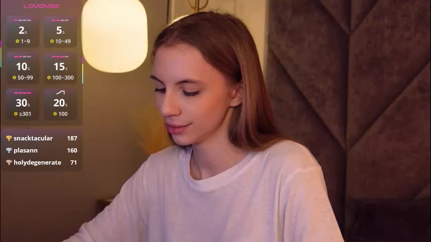 mia_silk Cam Model Chat February 2, 2026