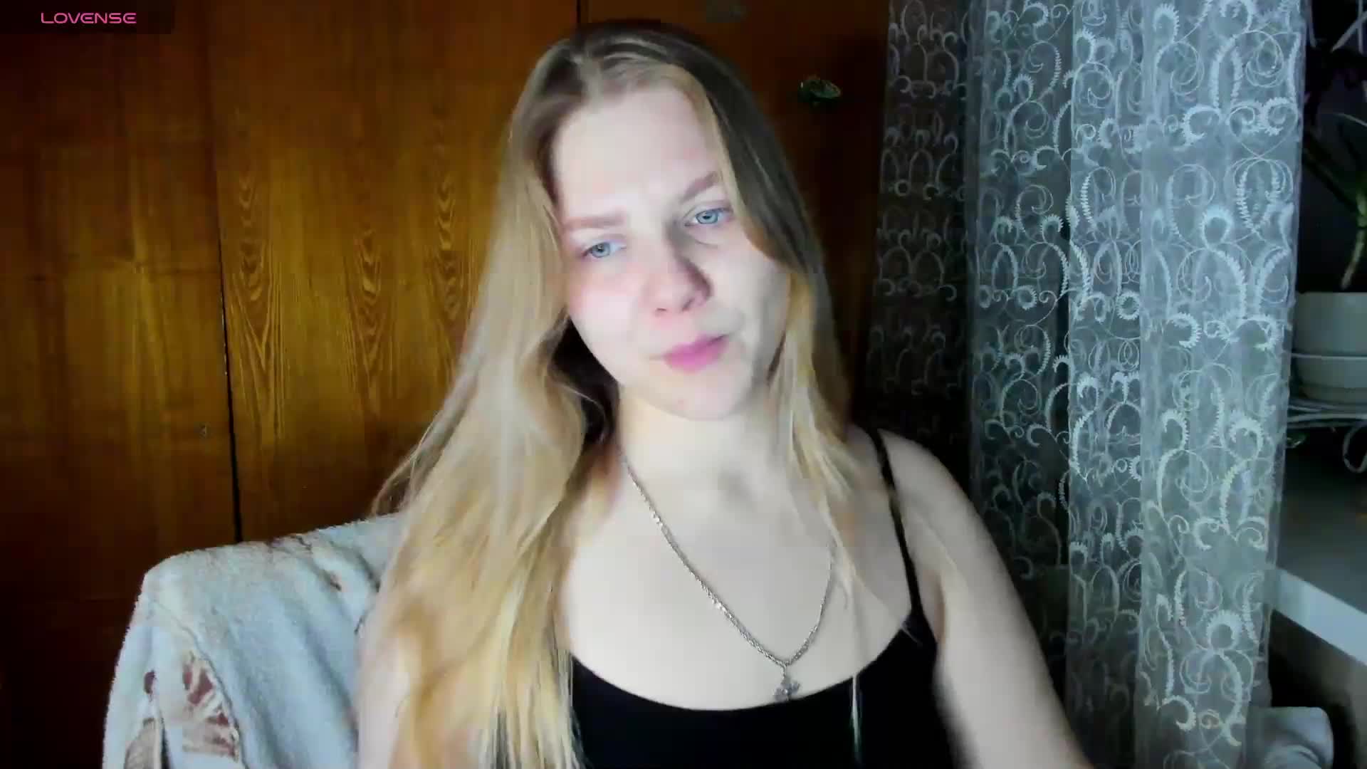 Emma-Frizea Cam Model Chat February 2, 2026