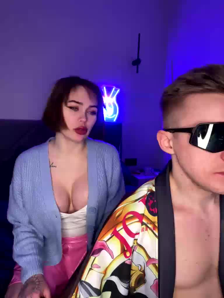 GroteskCouple Cam Model Chat February 2, 2026