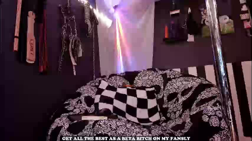 gigglemethis22 Cam Model Chat February 2, 2026