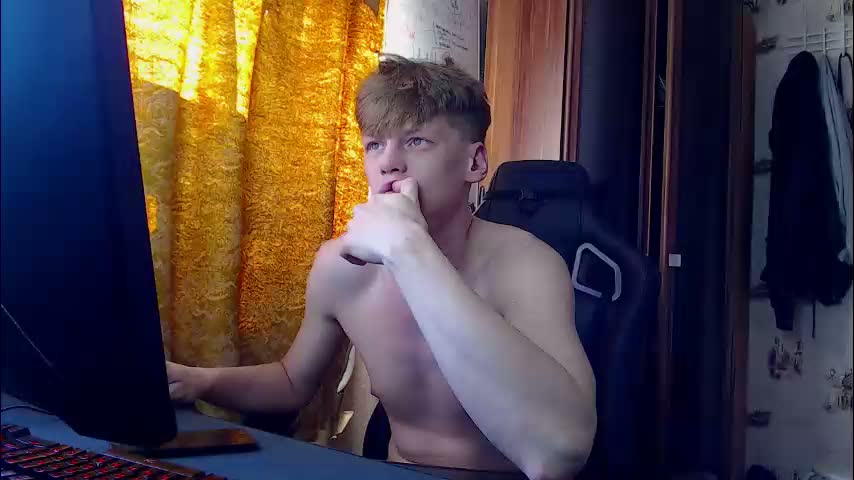 shyredstar Cam Model Chat February 12, 2026