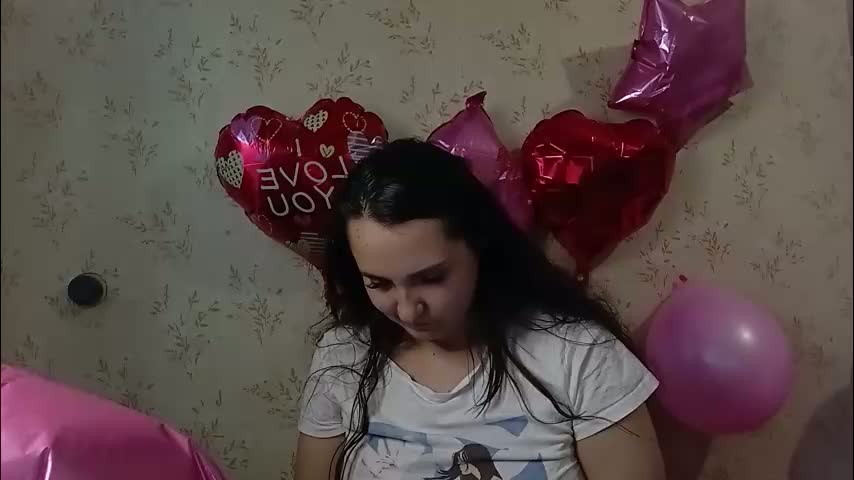 voulezvous_angel Cam Model Chat February 12, 2026