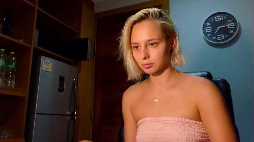 _sweet_gir1 Cam Model Chat February 12, 2026