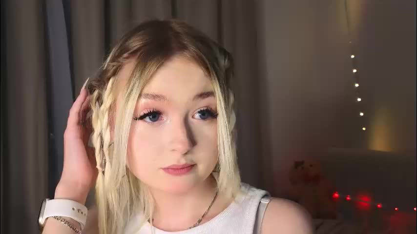 twinklefluff Cam Model Chat February 12, 2026