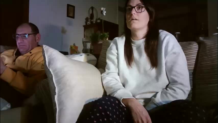 lolahueso Cam Model Chat February 13, 2026