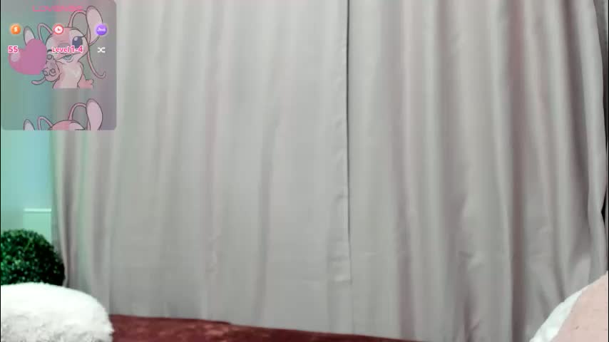 taisia_hot Cam Model Chat February 13, 2026