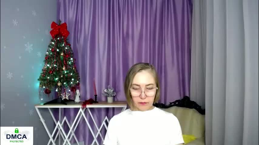 queen_a_n_i Cam Model Chat February 13, 2026