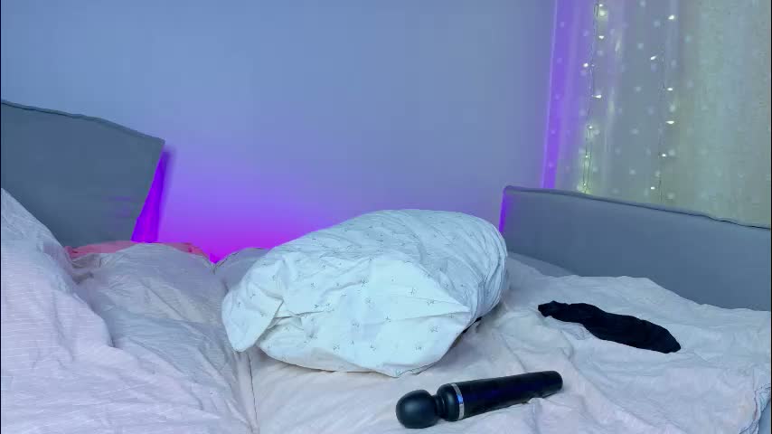 lina_stones Cam Model Chat February 13, 2026