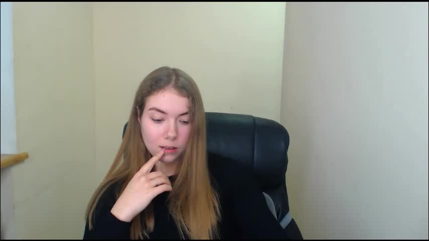 zoey_deuttch Cam Model Chat February 13, 2026