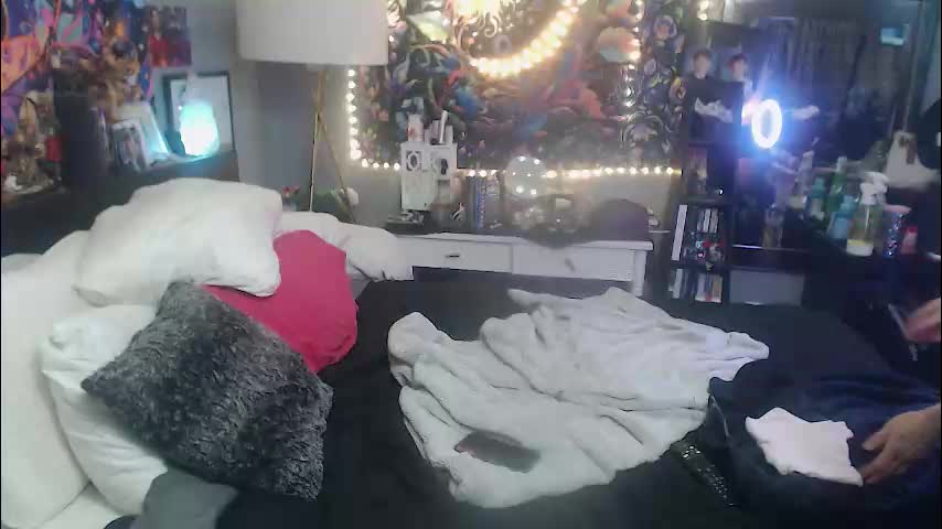 elleekaypetite Cam Model Chat February 13, 2026