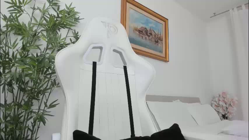 christine0990__ Cam Model Chat February 13, 2026