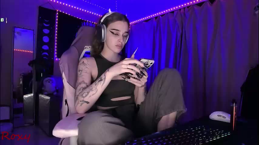 _yourwetdreams_ Cam Model Chat February 23, 2026