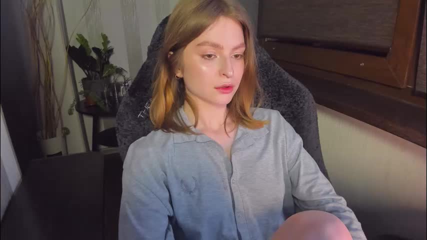 mollydangerous Cam Model Chat February 23, 2026