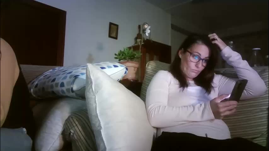 lolahueso Cam Model Chat February 23, 2026