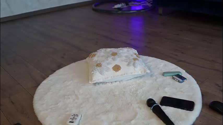 rachelravee Cam Model Chat February 23, 2026