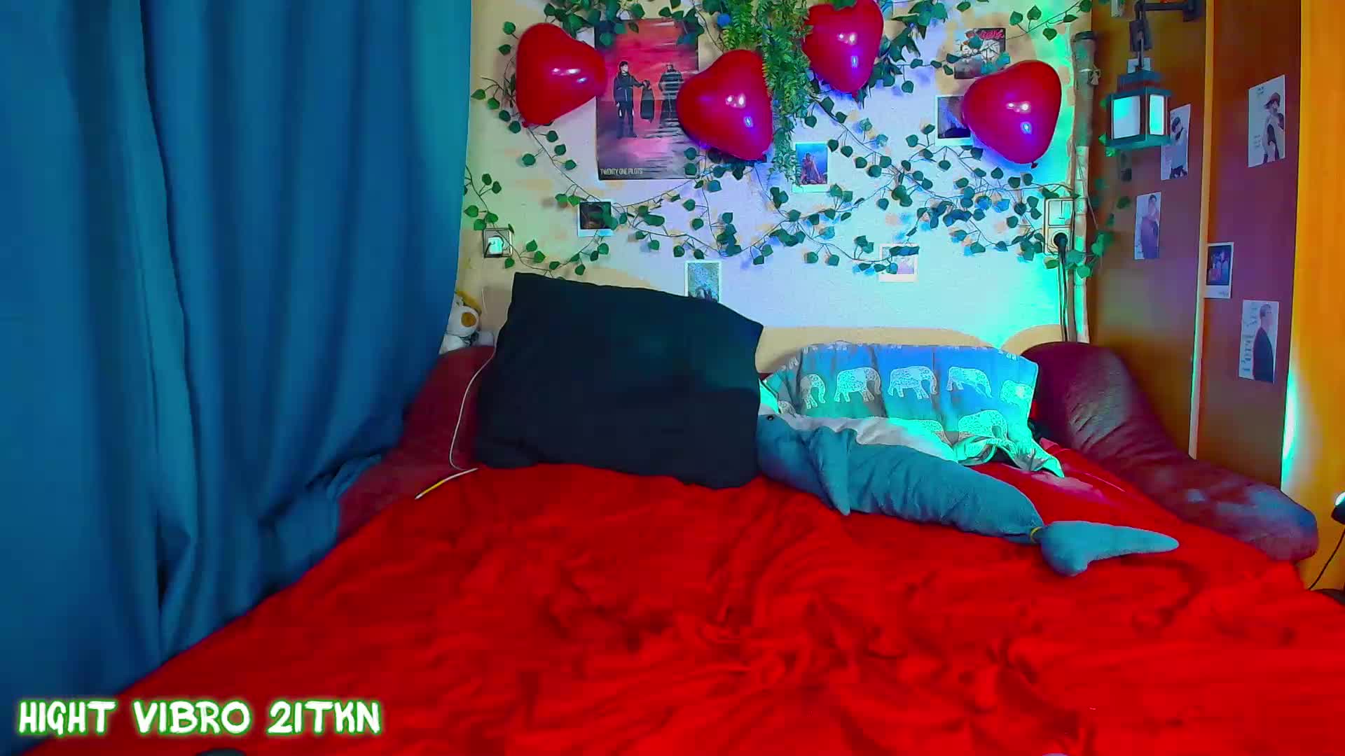 Tricky_Kitsune Cam Model Chat February 24, 2026