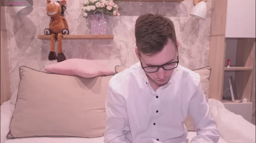 fluffy_hat Cam Model Chat February 24, 2026