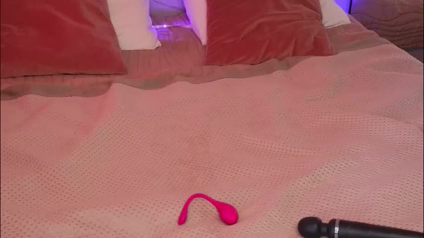 ellarosss Cam Model Chat February 24, 2026