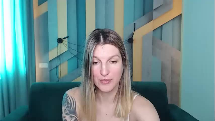 emilywalkers Cam Model Chat February 24, 2026