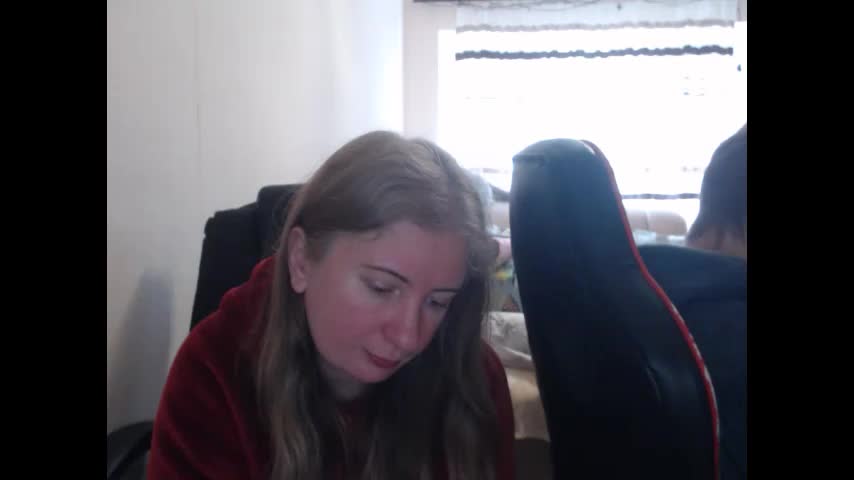 jenisandpeter Cam Model Chat February 24, 2026