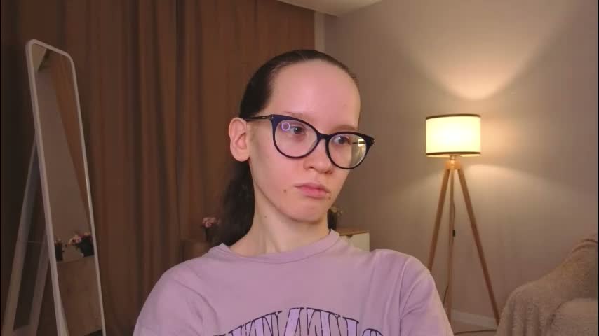 lynettebails Cam Model Chat February 24, 2026