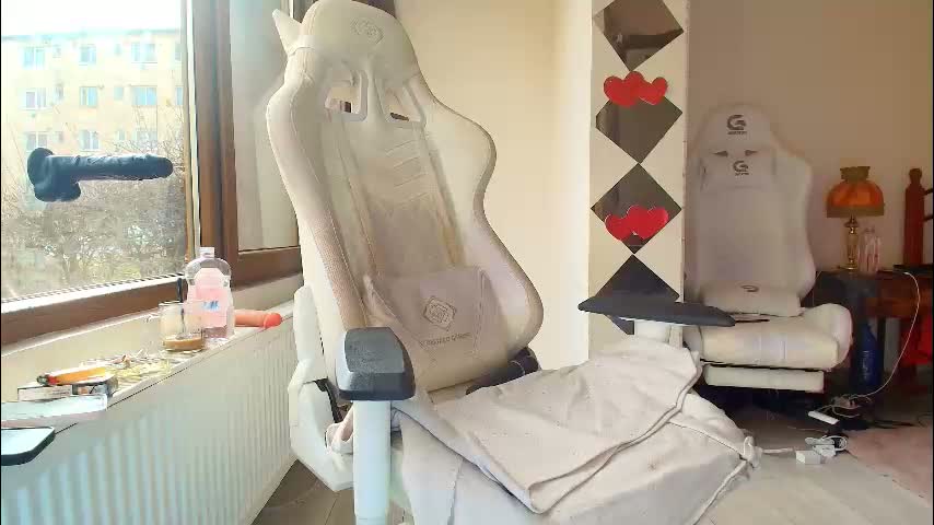 jennywildd Cam Model Chat February 24, 2026