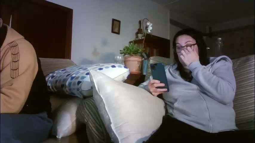 lolahueso Cam Model Chat February 24, 2026