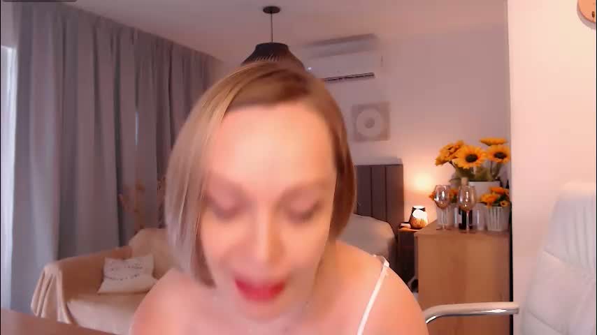 tilly_eliot Cam Model Chat February 24, 2026