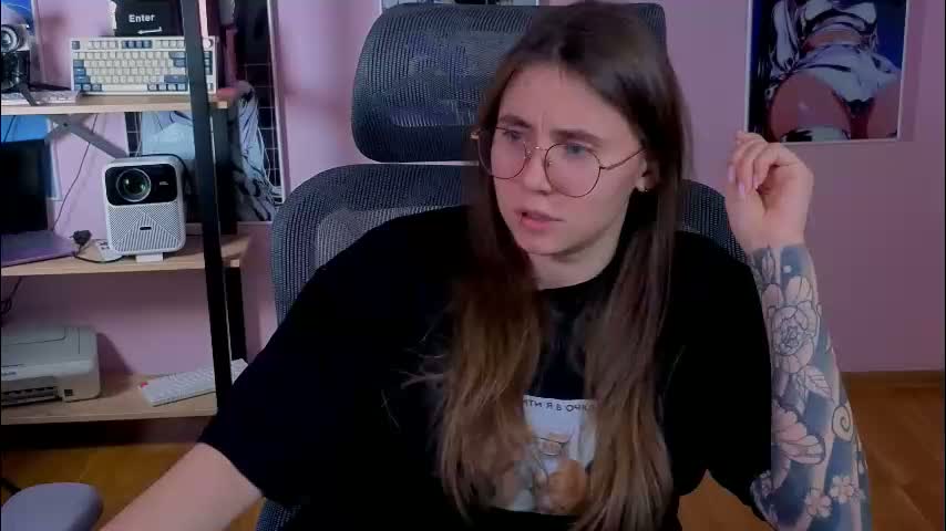 _lovelylove_ Cam Model Chat February 24, 2026