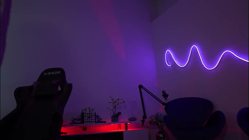 lilbeccaxo Cam Model Chat February 24, 2026