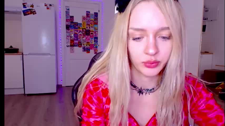 sailormoon666_ Cam Model Chat February 24, 2026