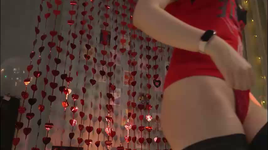 little_poetry Cam Model Chat February 24, 2026