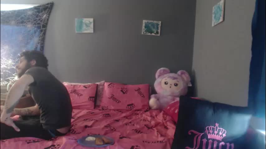 jadelondonxo Cam Model Chat February 24, 2026