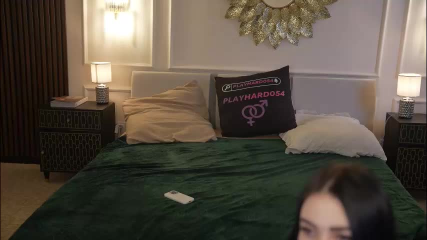 bright_diamonds_054 Cam Model Chat February 24, 2026