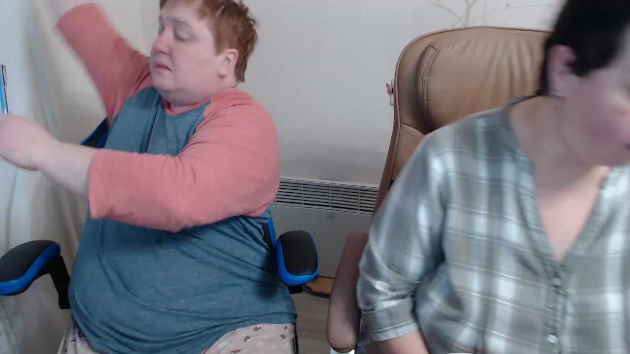 XMollyJaneEX Cam Model Chat February 25, 2026