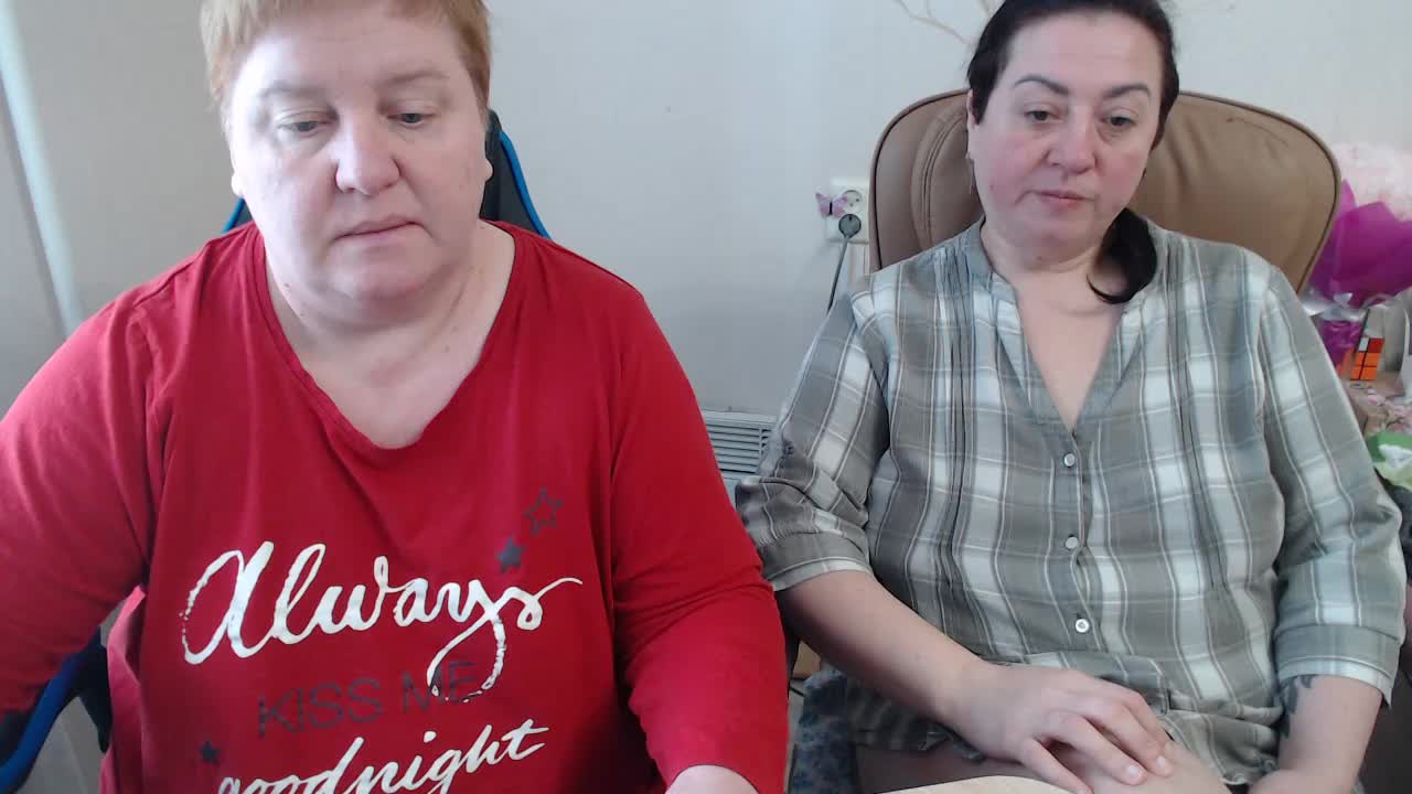 XMollyJaneEX Cam Model Chat February 25, 2026