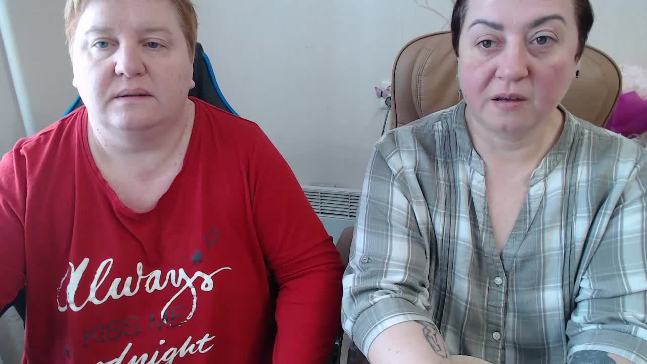 XMollyJaneEX Cam Model Chat February 25, 2026