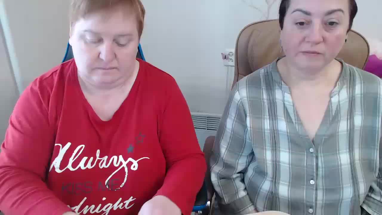 XMollyJaneEX Cam Model Chat February 25, 2026