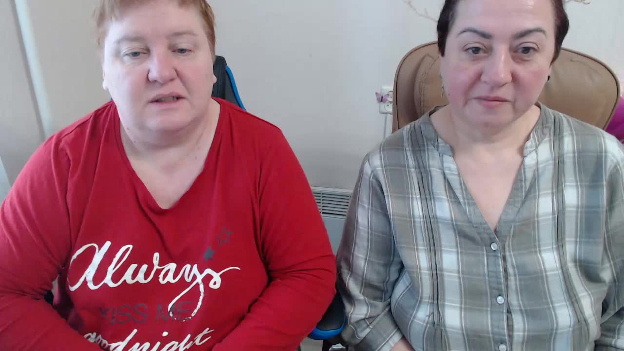 XMollyJaneEX Cam Model Chat February 25, 2026