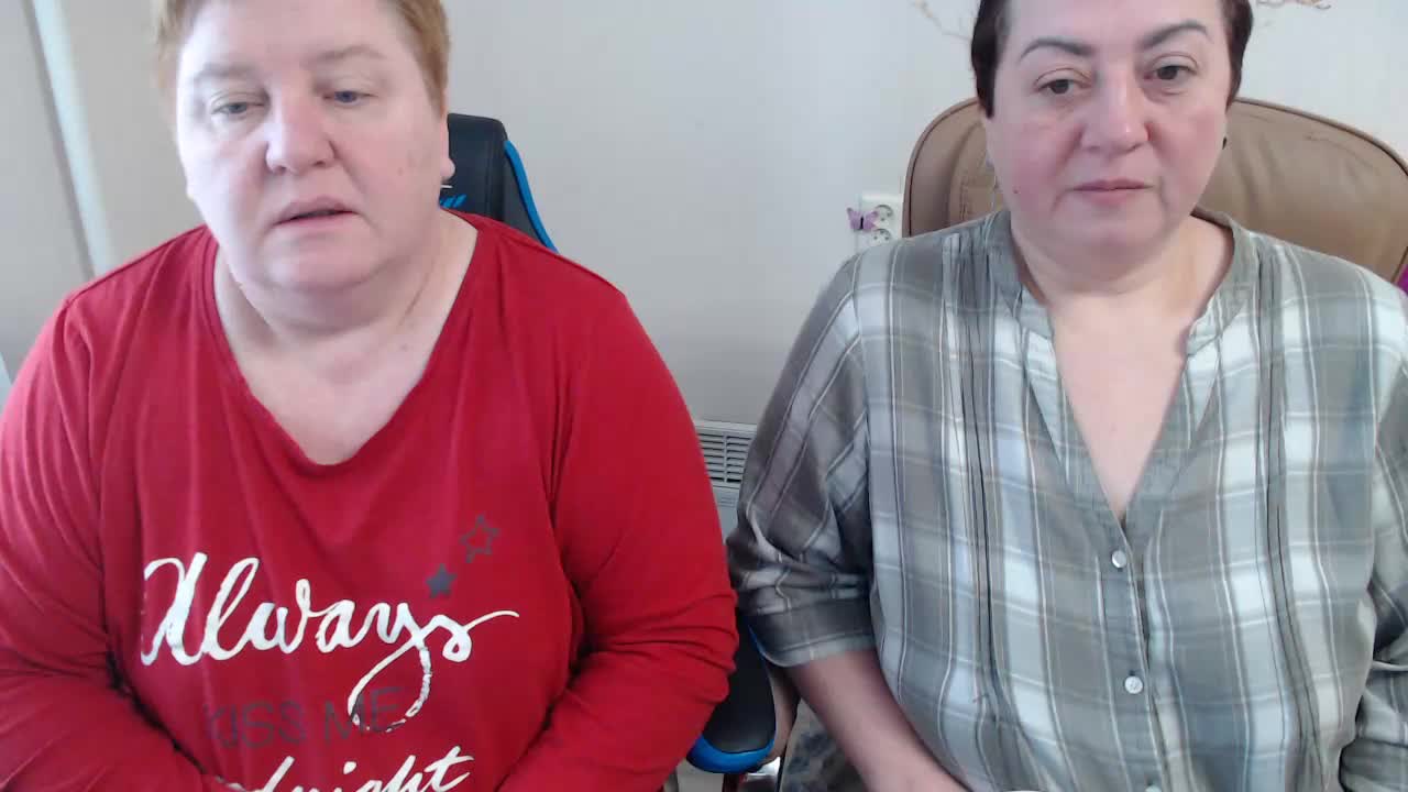 XMollyJaneEX Cam Model Chat February 25, 2026