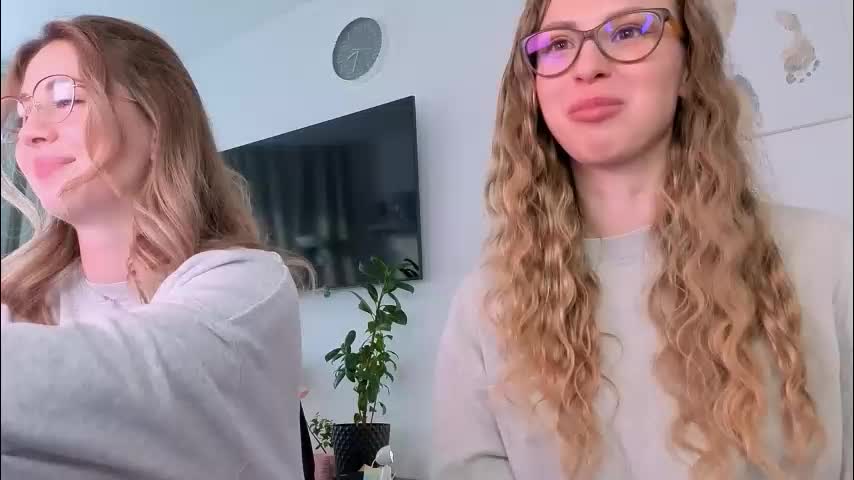 f1oraa Cam Model Chat February 25, 2026