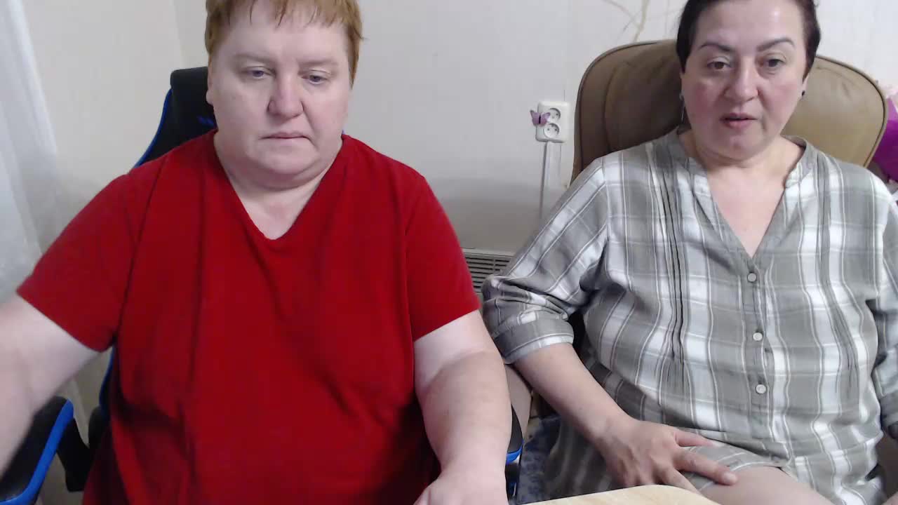 XMollyJaneEX Cam Model Chat February 25, 2026