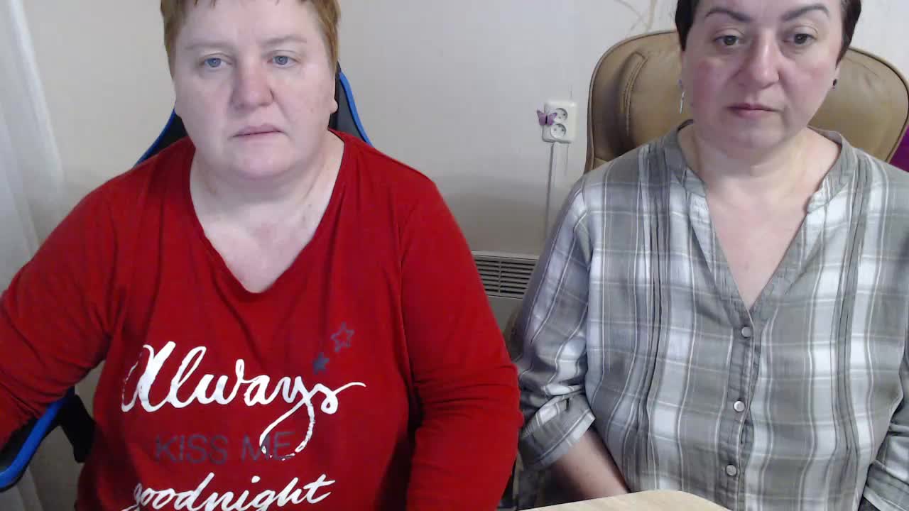 XMollyJaneEX Cam Model Chat February 25, 2026