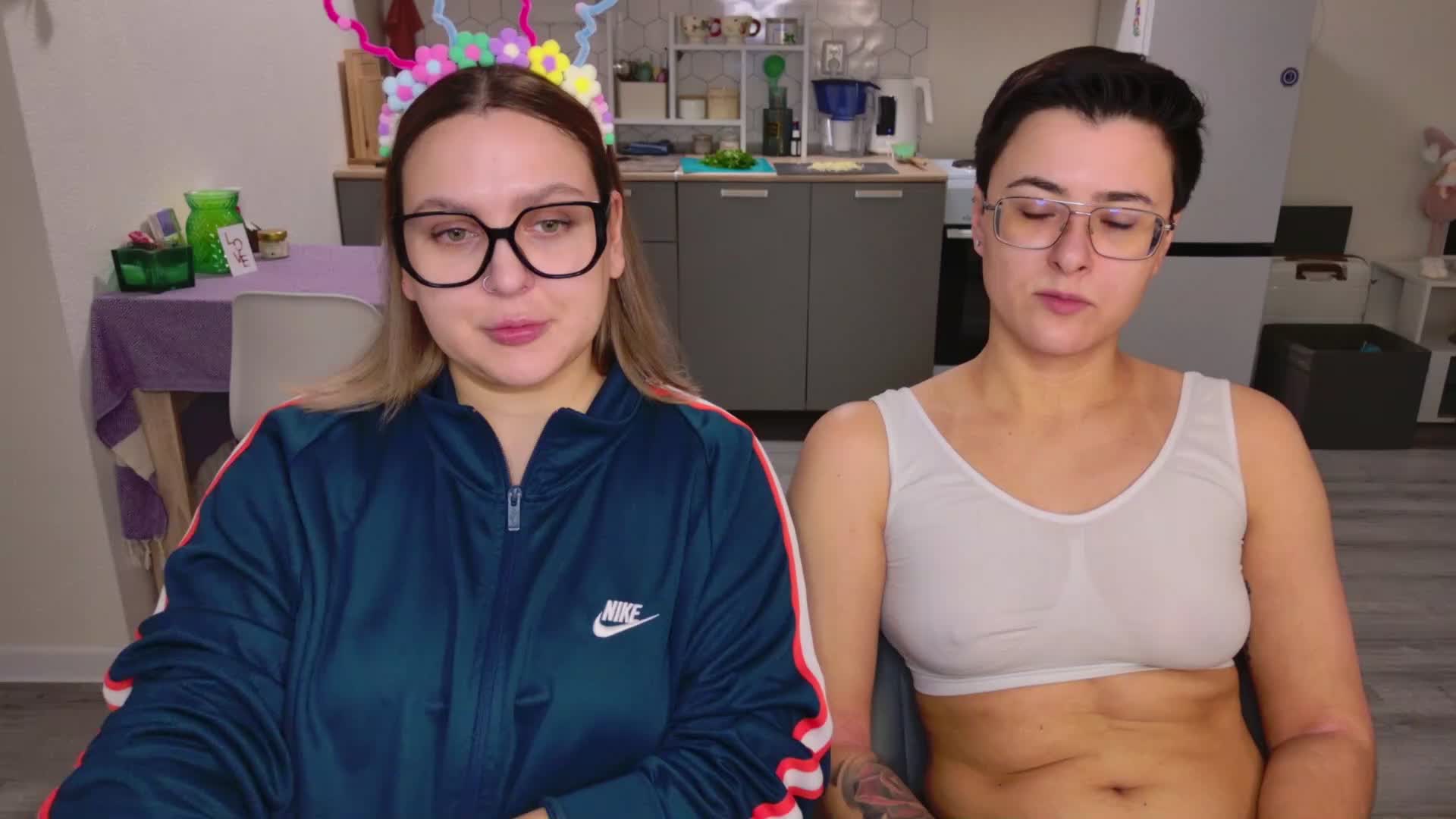 dreamteamgirls Cam Model Chat February 25, 2026