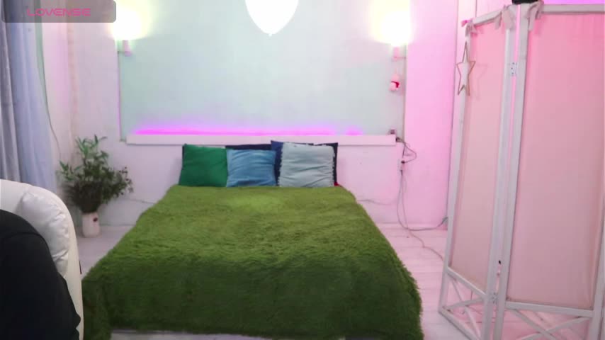 AlisaAleksandr Cam Model Chat February 25, 2026