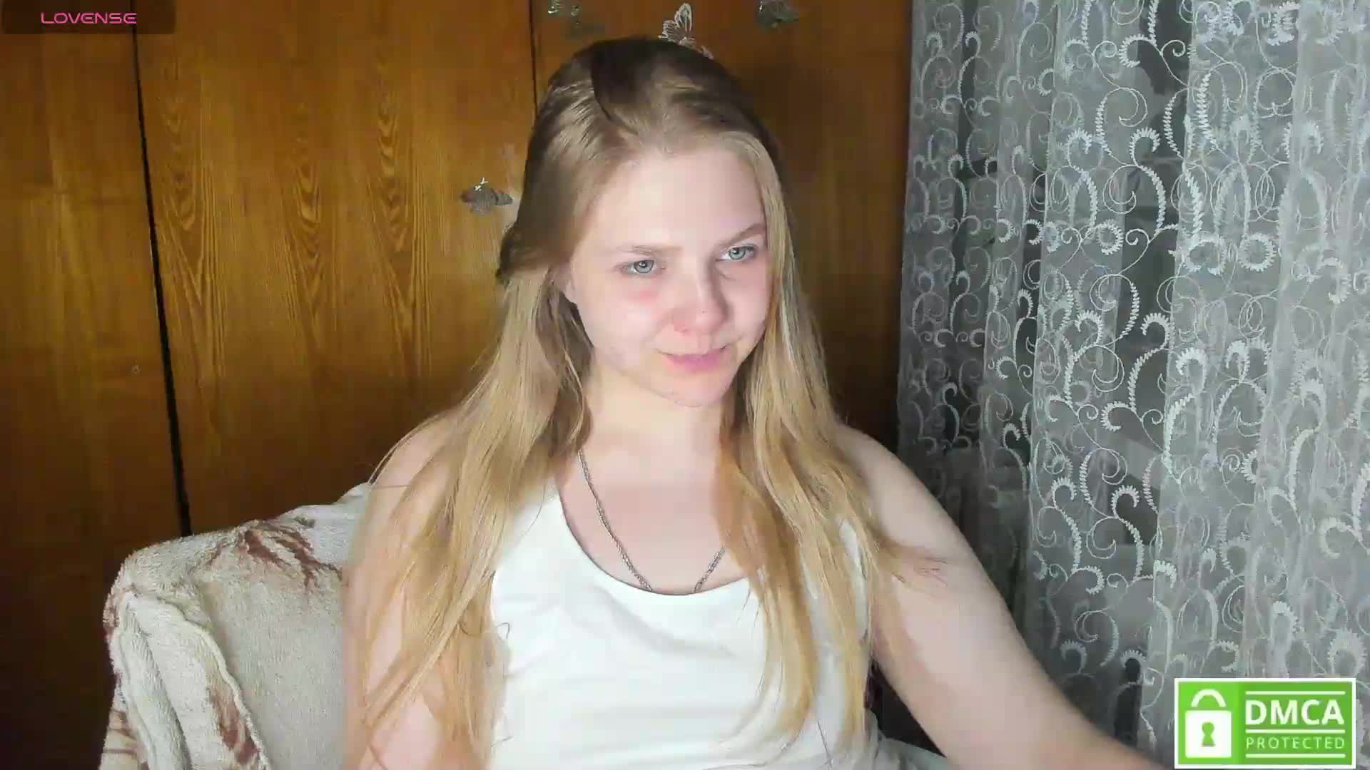 Emma-Frizea Cam Model Chat February 25, 2026