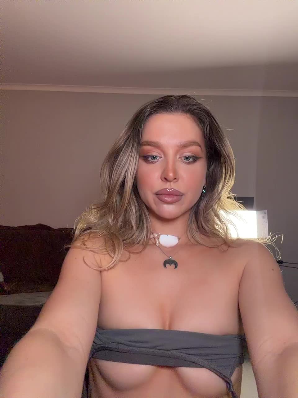 MistressX555 Cam Model Chat February 25, 2026